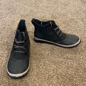 Womens black sorel waterproof boot